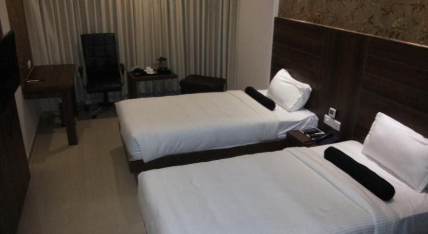 Fabhotel Dawn Mysore Bagian luar foto