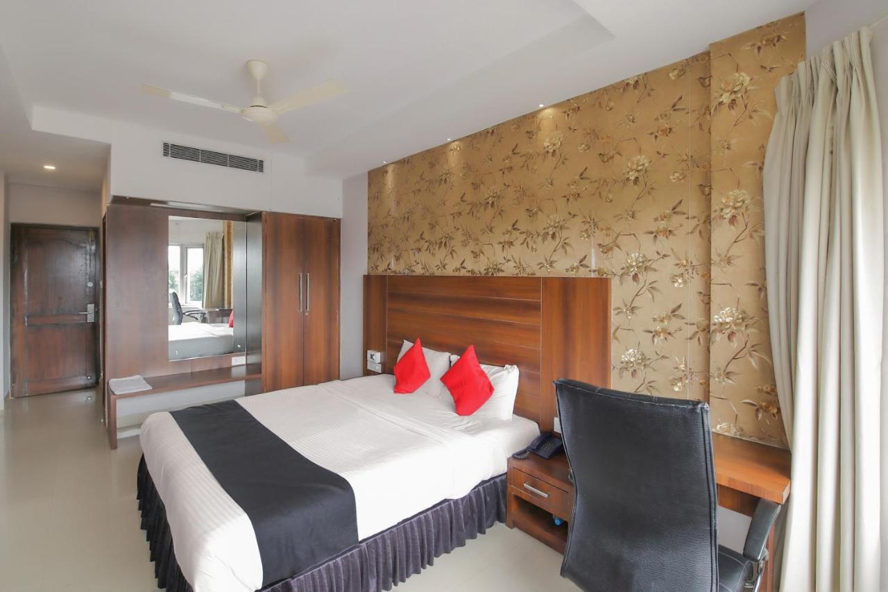 Fabhotel Dawn Mysore Bagian luar foto