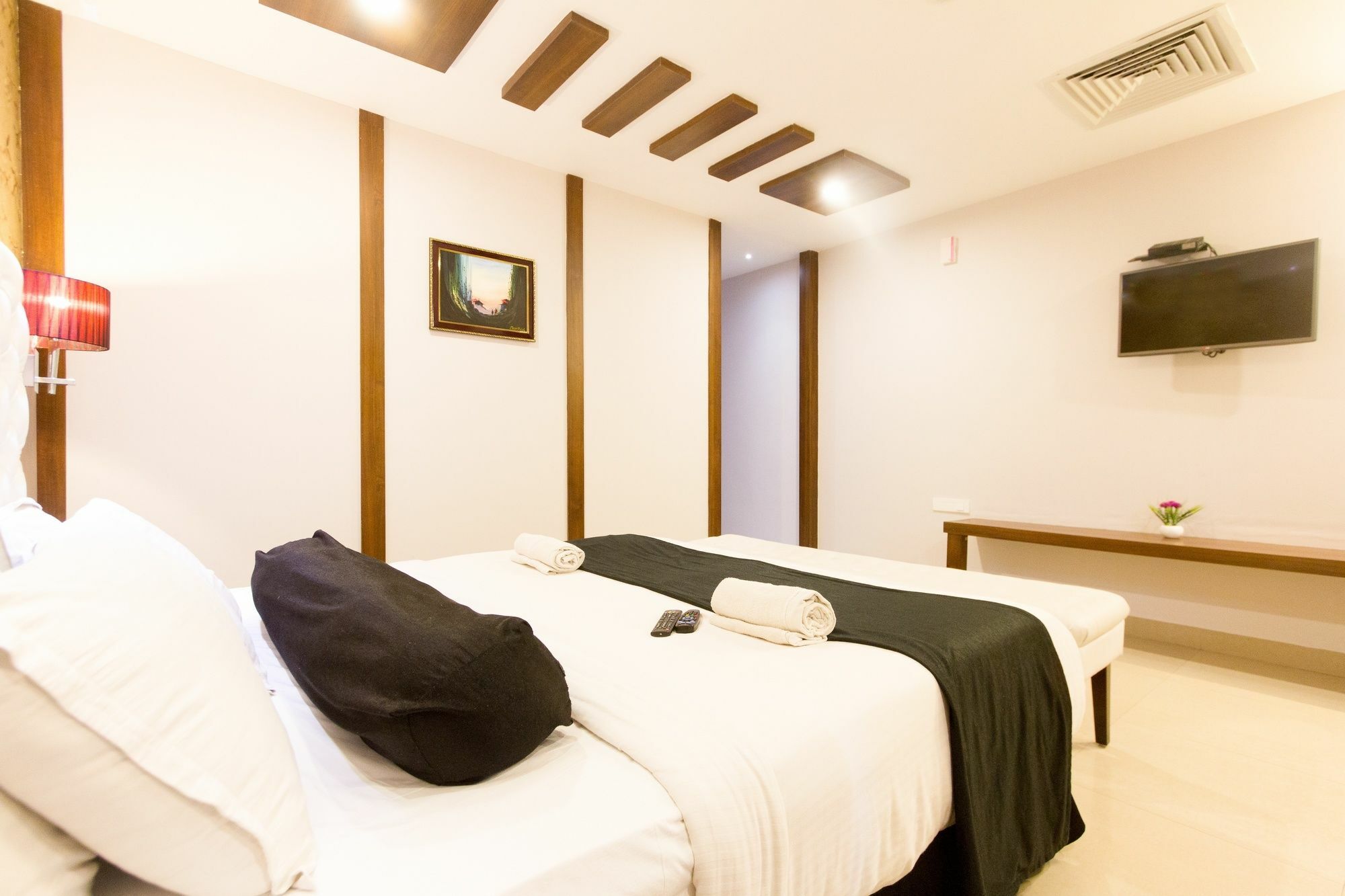 Fabhotel Dawn Mysore Bagian luar foto